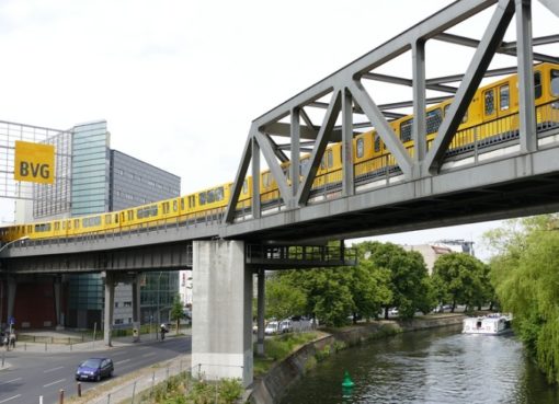 U-Bahnlinie 2 am Gleisdreieck