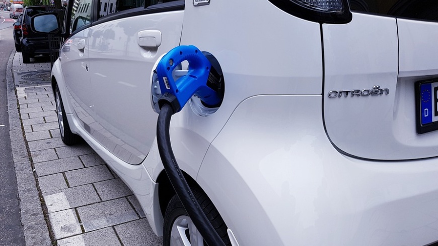 eMobility: Kilowatt-Tarif statt „Session Fee“