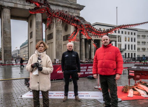 Alarmstufe dunkelrot: Mahnwache