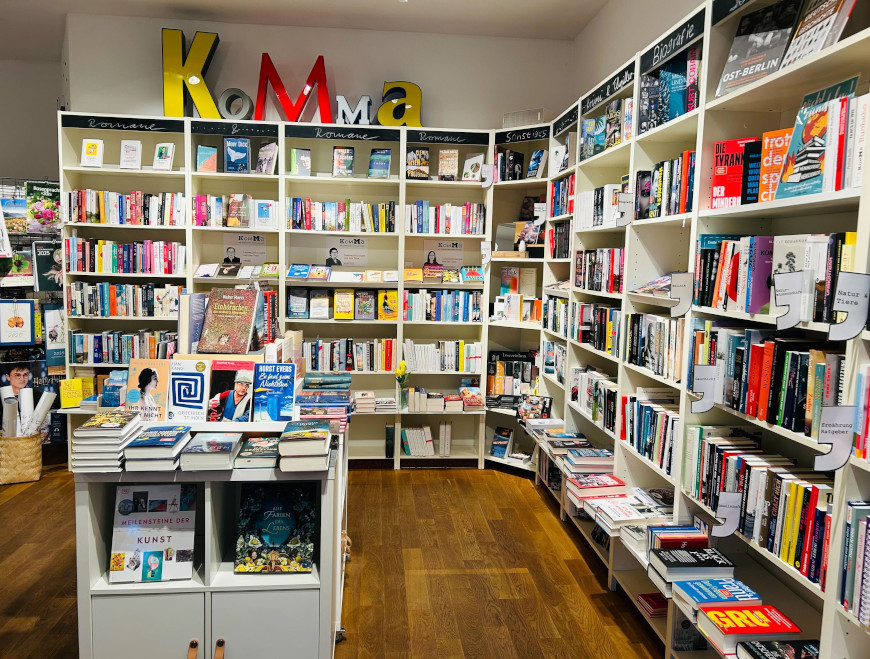 KOMMA Buchhandlung