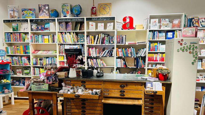 KOMMA Buchhandlung